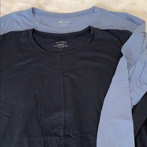2 FIGS long sleeve tees